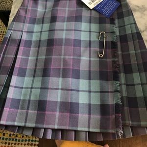 Skirt Plaid - Girls - NWT-kilt bought in Scotland